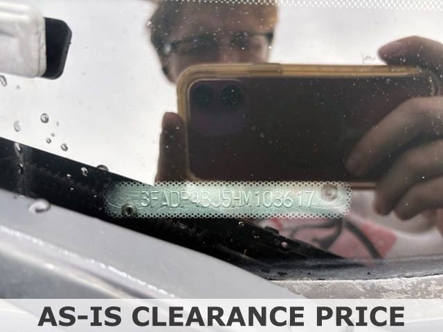 Used 2017 Ford Fiesta SE image 57