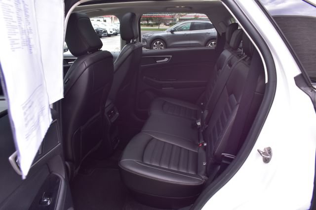 Used 2020 Ford Edge SEL w/ Convenience Package AWD/4WD image 35