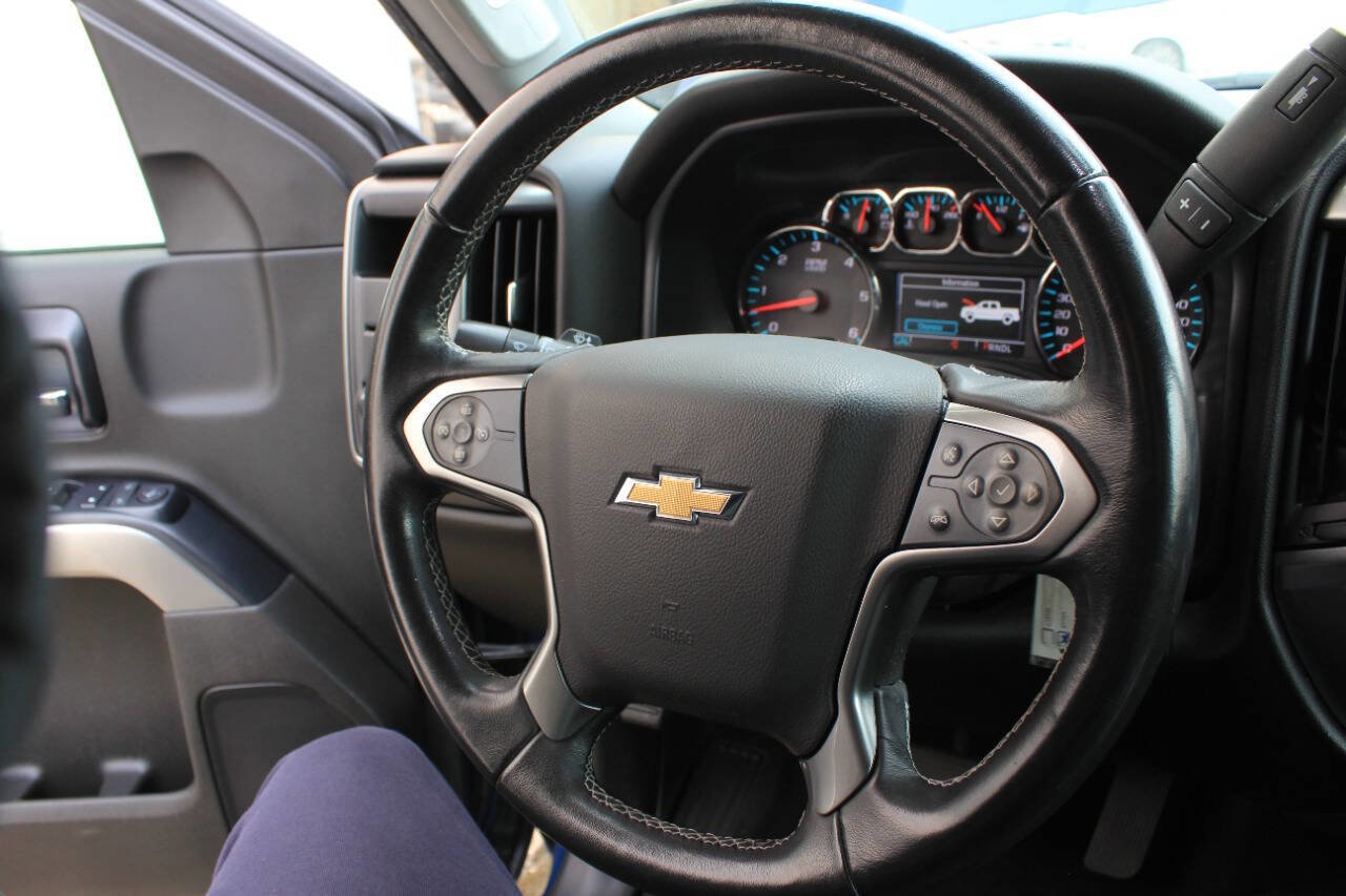 Used 2018 Chevrolet Silverado 1500 LT w/ All Star Edition RWD image 22