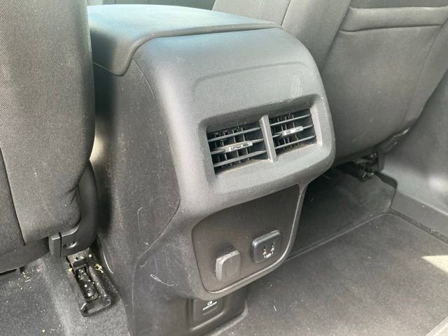 Used 2018 Chevrolet Equinox LT FWD image 36