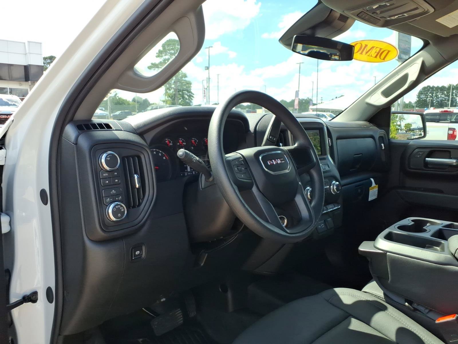 New 2026 GMC Sierra 1500 Pro w/ Pro Value Package AWD/4WD image 7