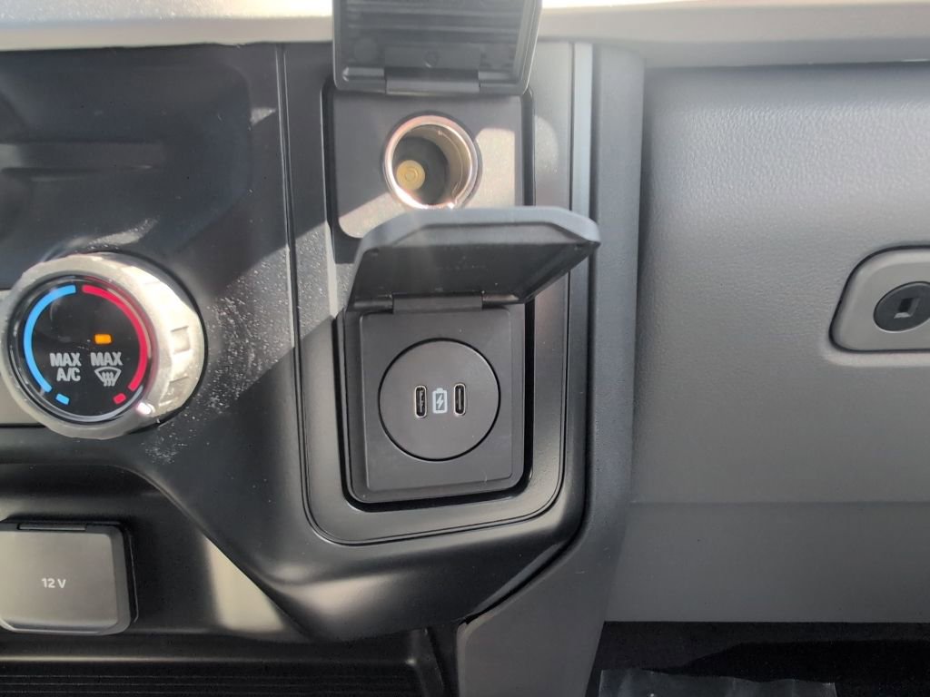 New 2026 Ford F550 4x4 Supercab Super Duty image 22