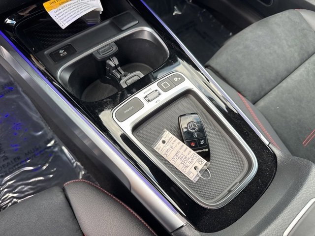 New 2025 Mercedes-Benz GLB 35 AMG 4MATIC image 18