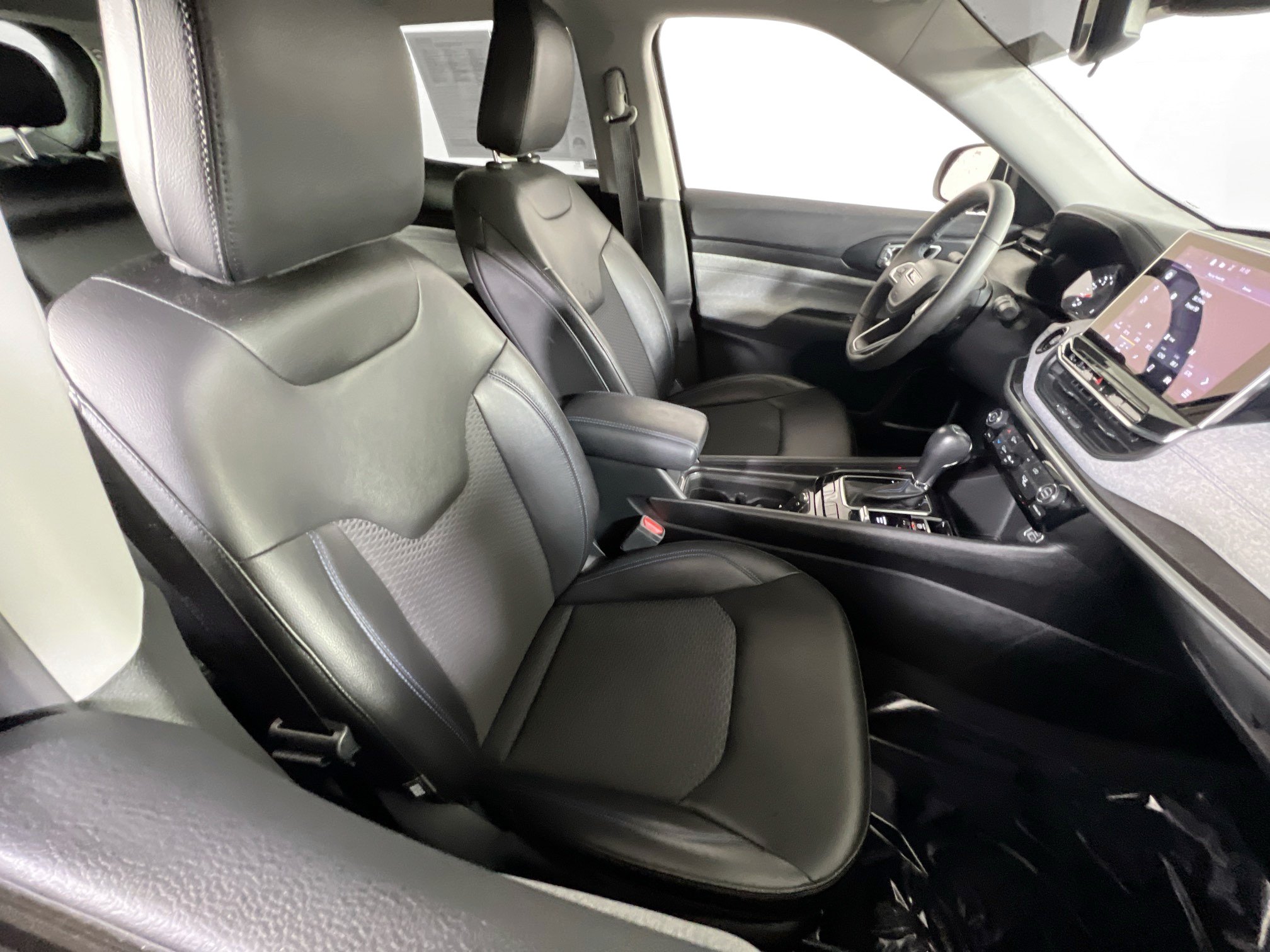 Used 2022 Jeep Compass Latitude AWD/4WD image 25