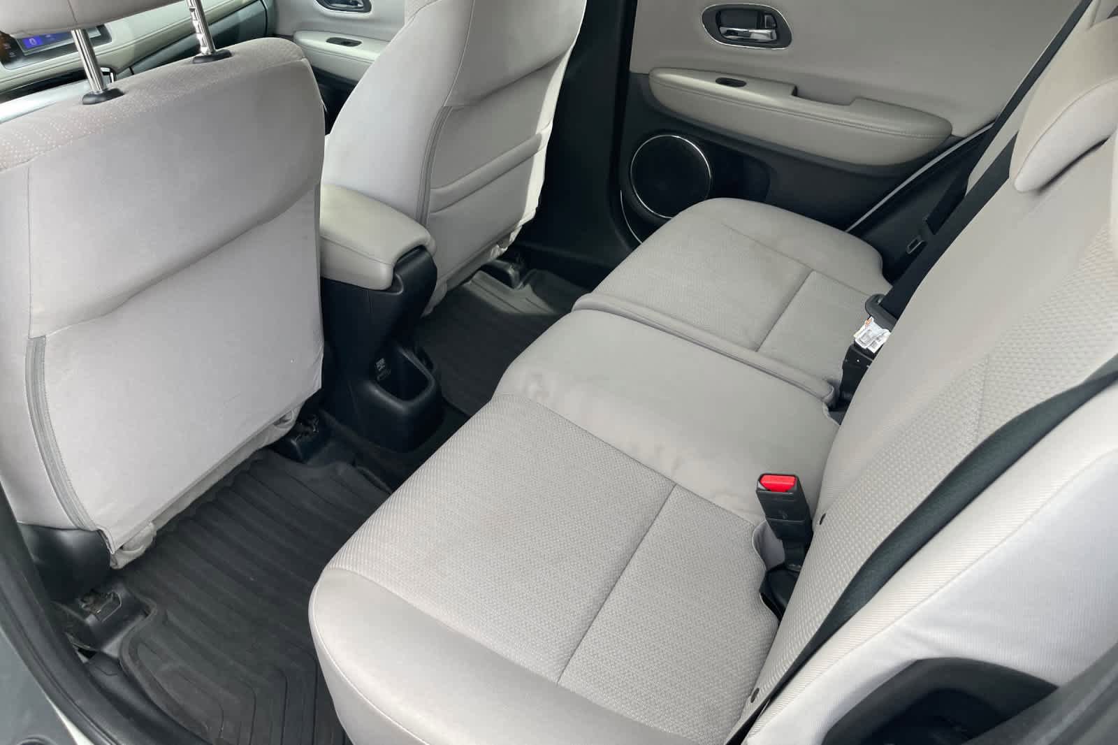 Used 2016 Honda HR-V EX image 10