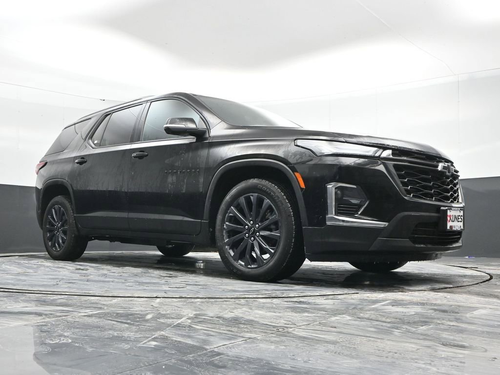 Used 2023 Chevrolet Traverse RS image 47