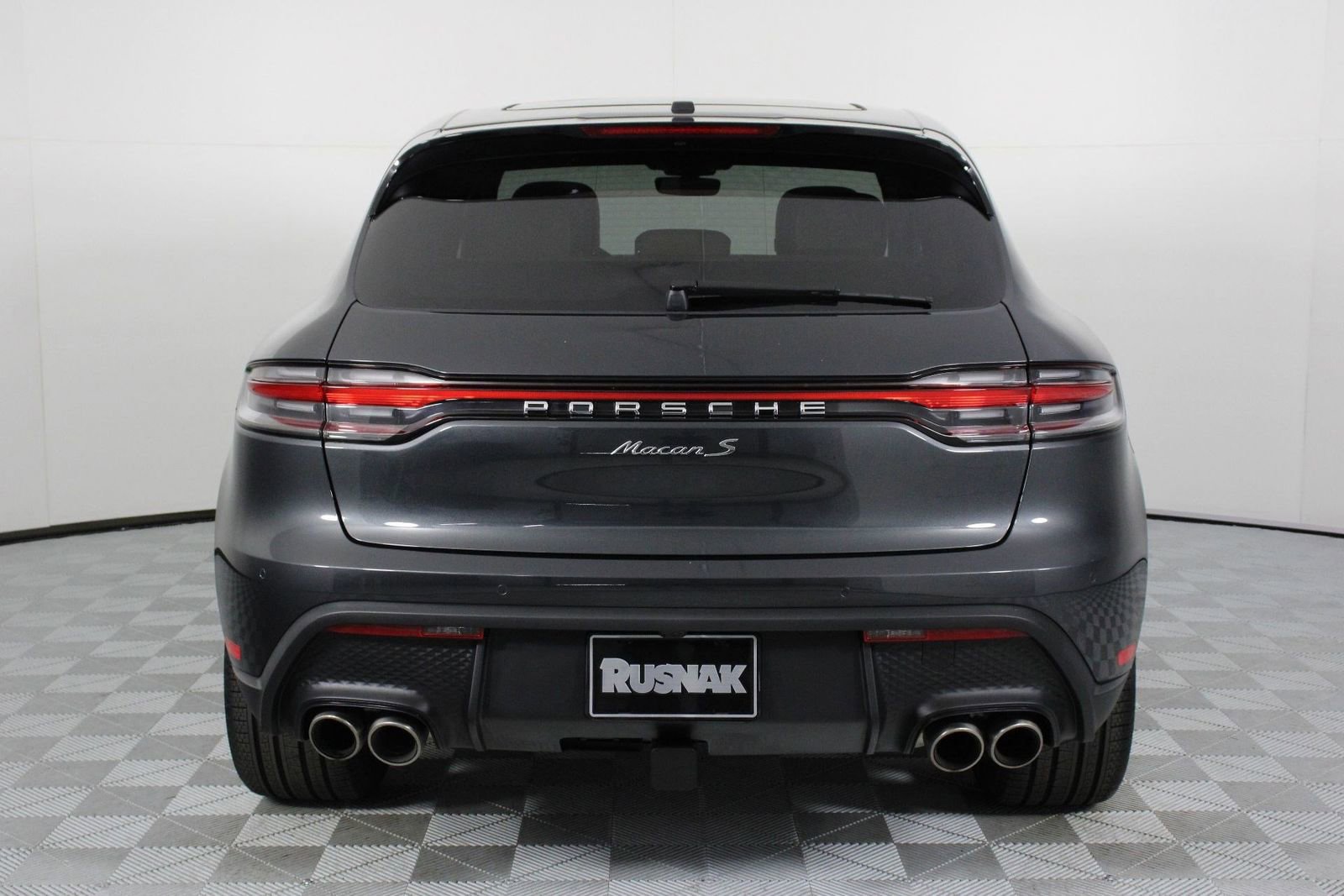 Certified 2025 Porsche Macan S image 6