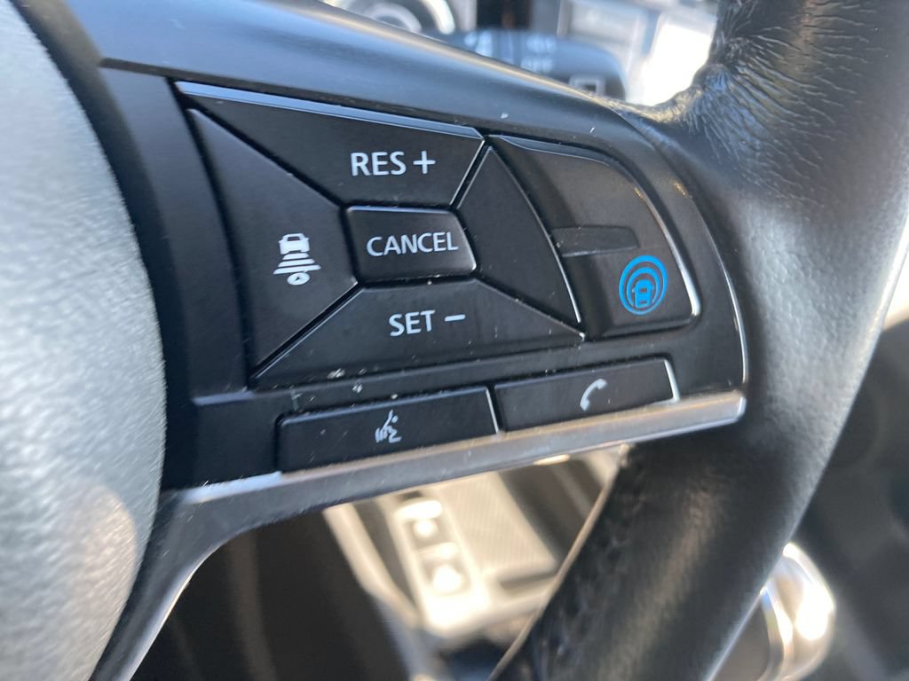 Used 2019 Nissan Rogue SV w/ Sun & Sound Touring Package AWD/4WD image 43