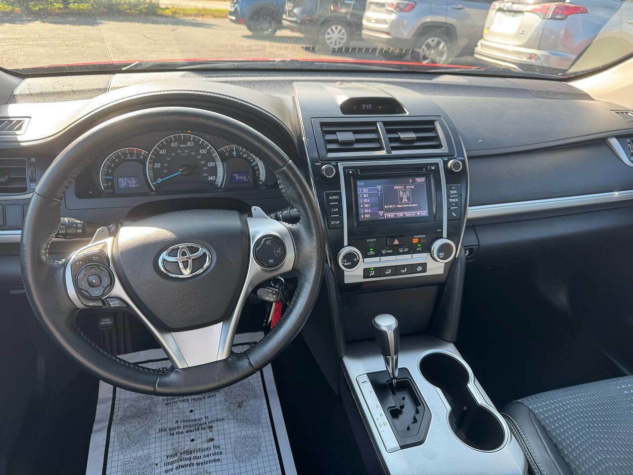 Used 2014 Toyota Camry SE image 19