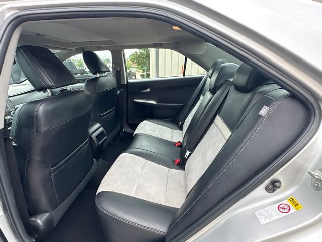 Used 2013 Toyota Camry SE w/ Leather Pkg FWD image 15