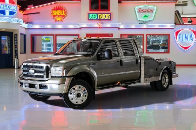 Used 2007 Ford F550 4x4 Crew Cab Super Duty image 2