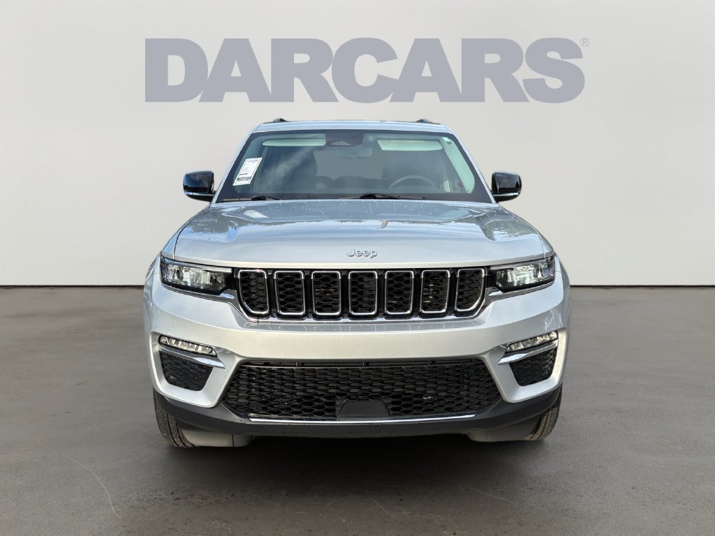 Used 2024 Jeep Grand Cherokee Limited AWD/4WD image 2