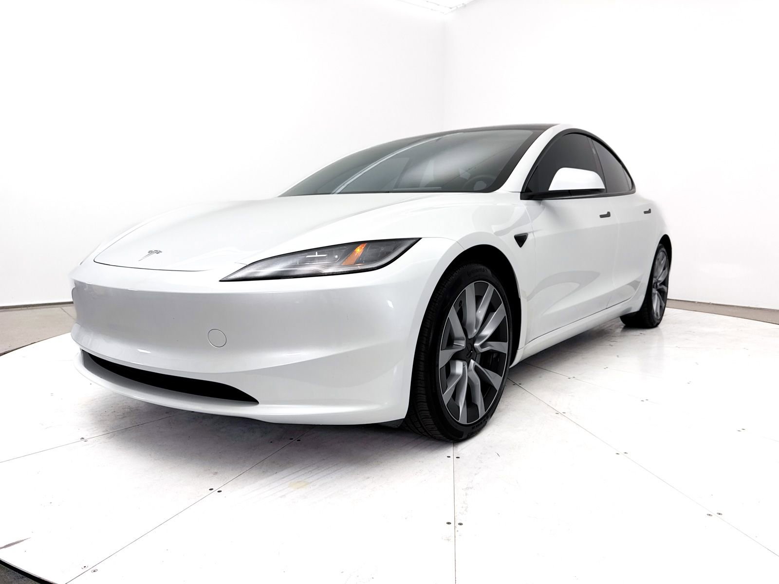 Used 2024 Tesla Model 3 Standard Range RWD image 14