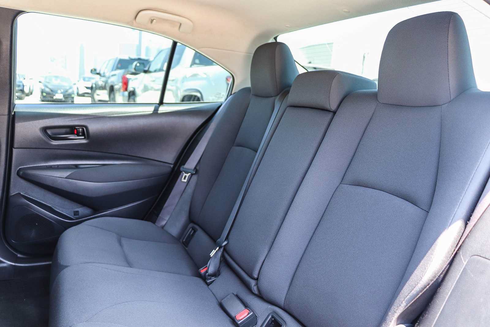 Used 2023 Toyota Corolla LE FWD image 18