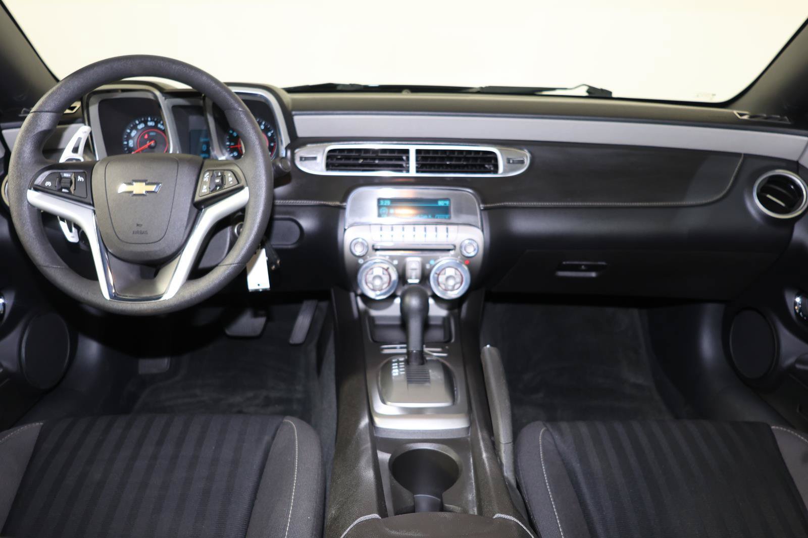 Used 2015 Chevrolet Camaro LS RWD image 10