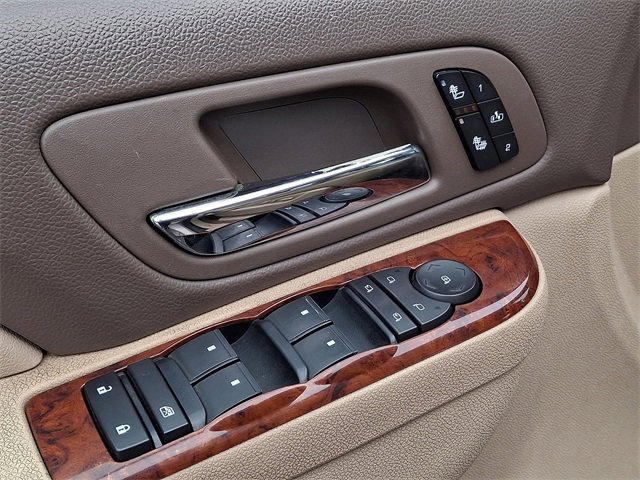 Used 2010 Chevrolet Tahoe LT w/ Luxury Package image 25