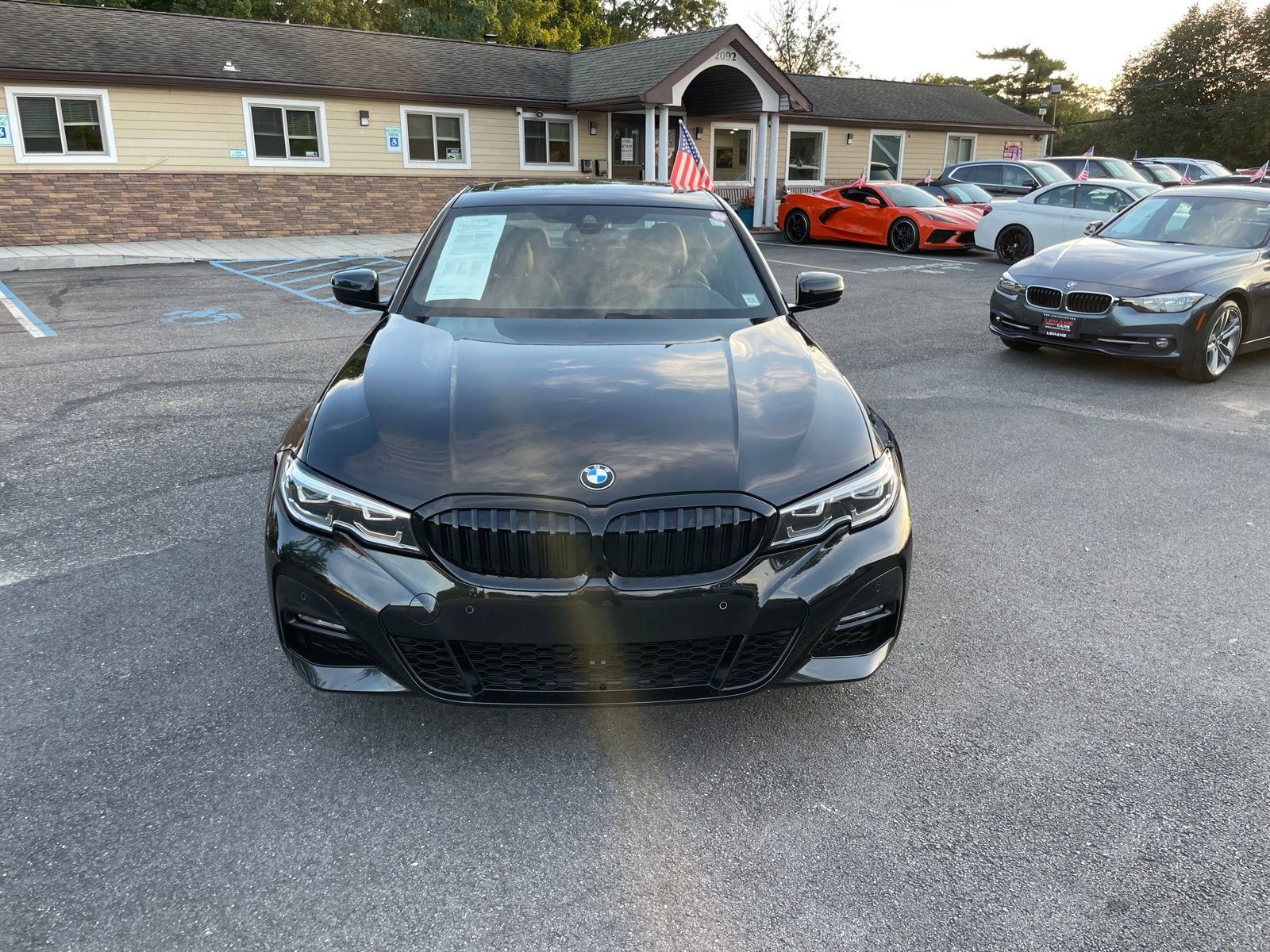 Used 2020 BMW 330i xDrive Sedan w/ M Sport Package image 8