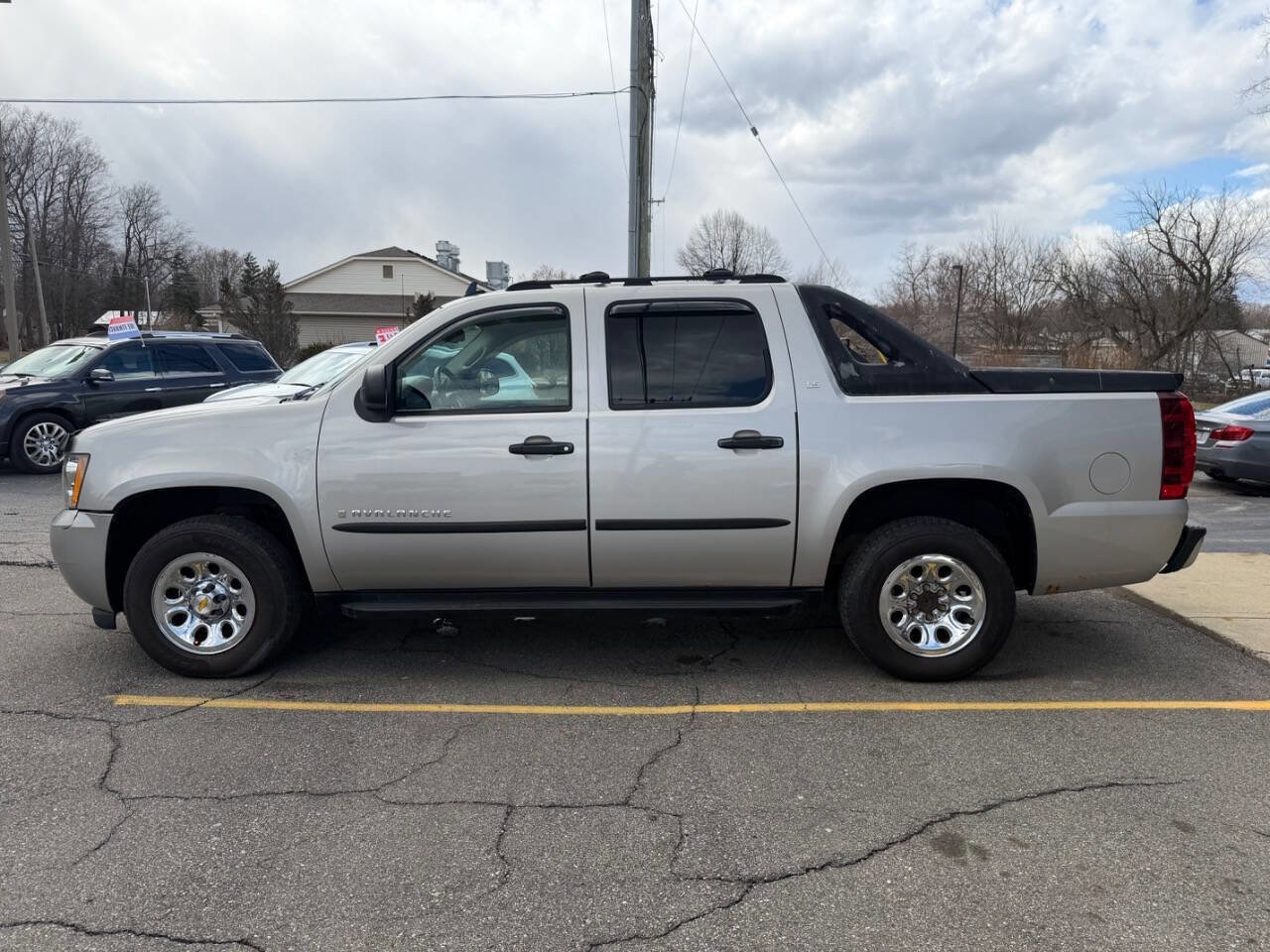Used 2007 Chevrolet Avalanche LS image 6