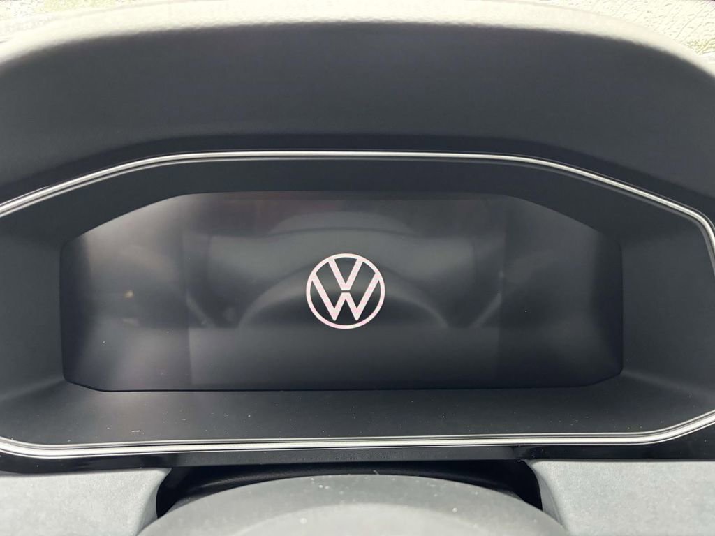 New 2026 Volkswagen Jetta SE image 16