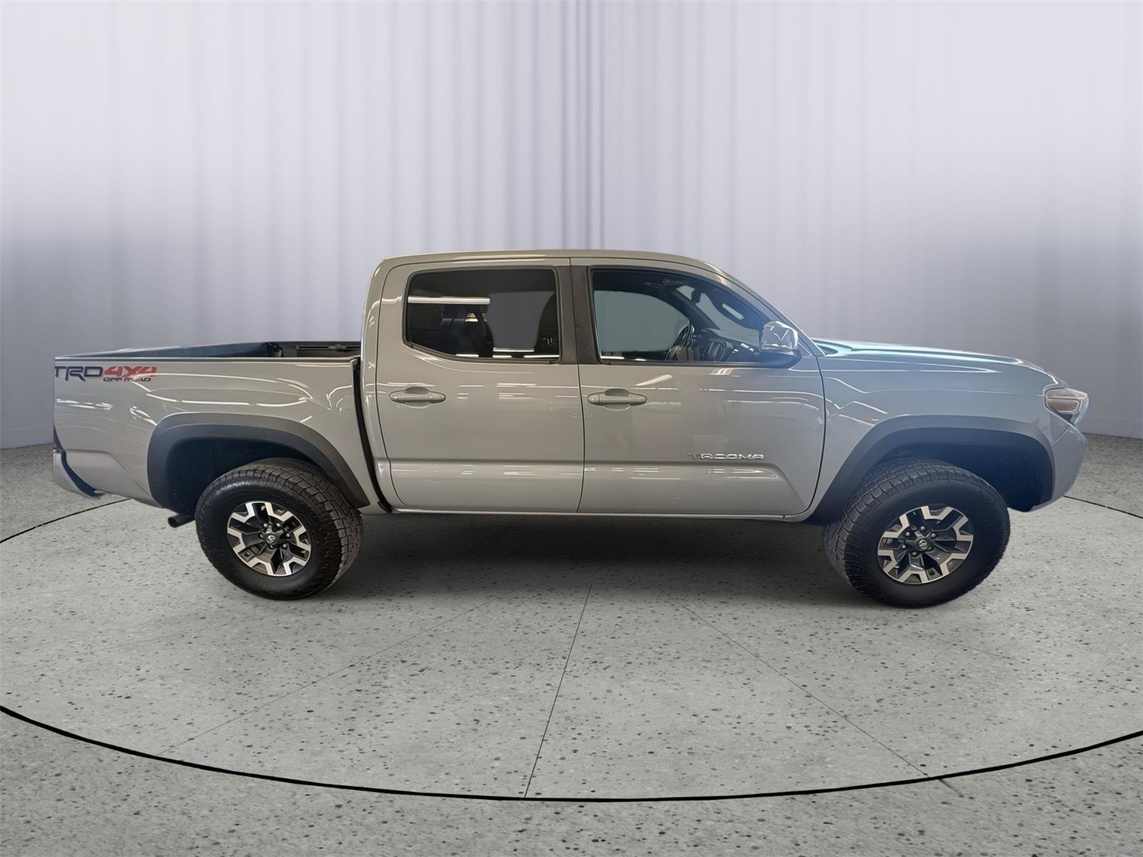 Used 2019 Toyota Tacoma TRD Off-Road AWD/4WD image 5