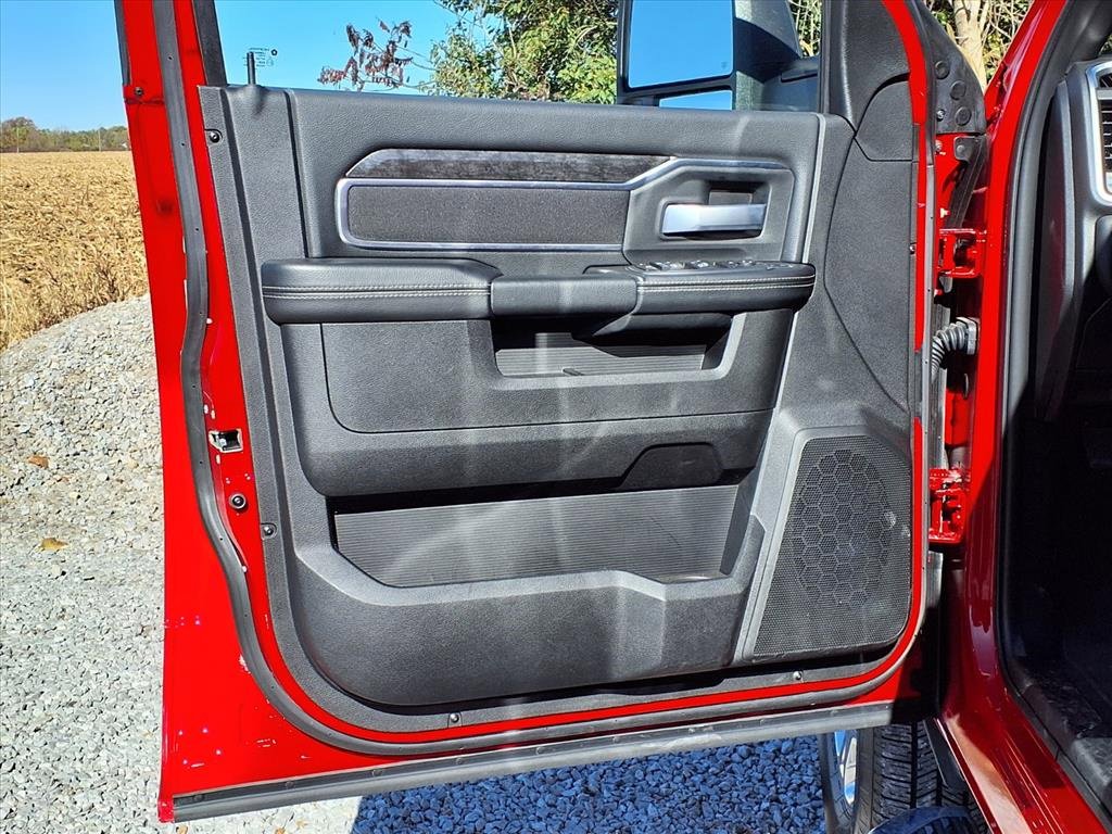 Used 2024 RAM 2500 Big Horn w/ Bed Utility Group image 23