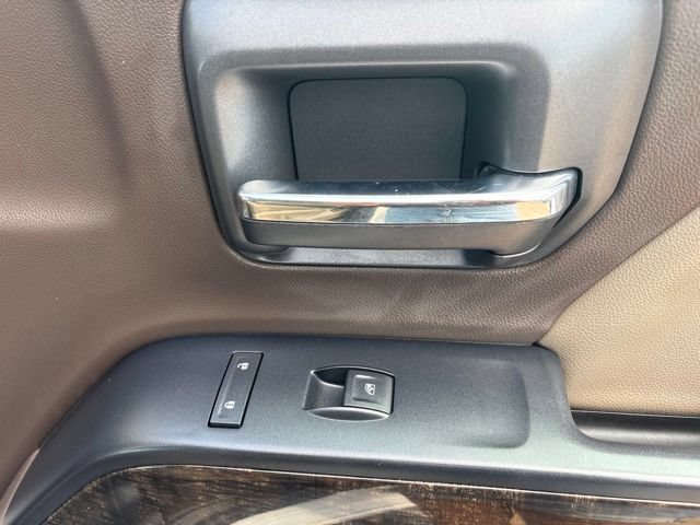 Used 2016 GMC Sierra 1500 Denali w/ Enhanced Driver Alert Package AWD/4WD image 45