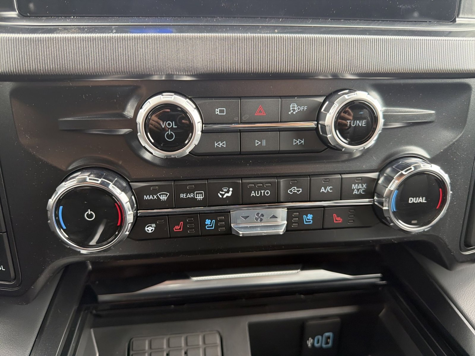 New 2026 Ford F250 Platinum AWD/4WD image 25