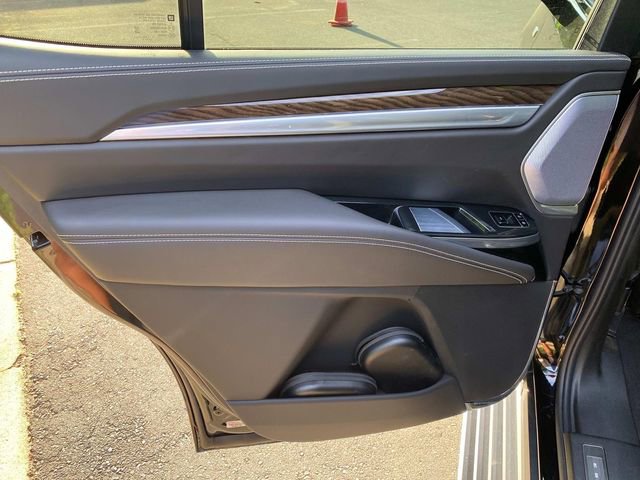 Used 2026 Cadillac Escalade Platinum Sport AWD/4WD image 12