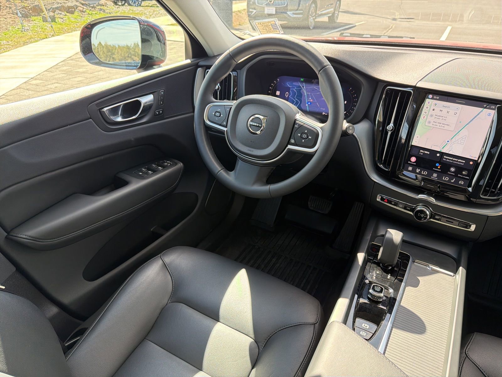 Certified 2025 Volvo XC60 B5 Core w/ Protection Package Premier image 11