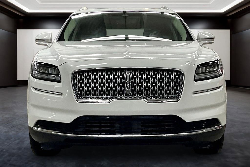 Used 2023 Lincoln Nautilus Reserve w/ Luxury Package AWD/4WD image 2