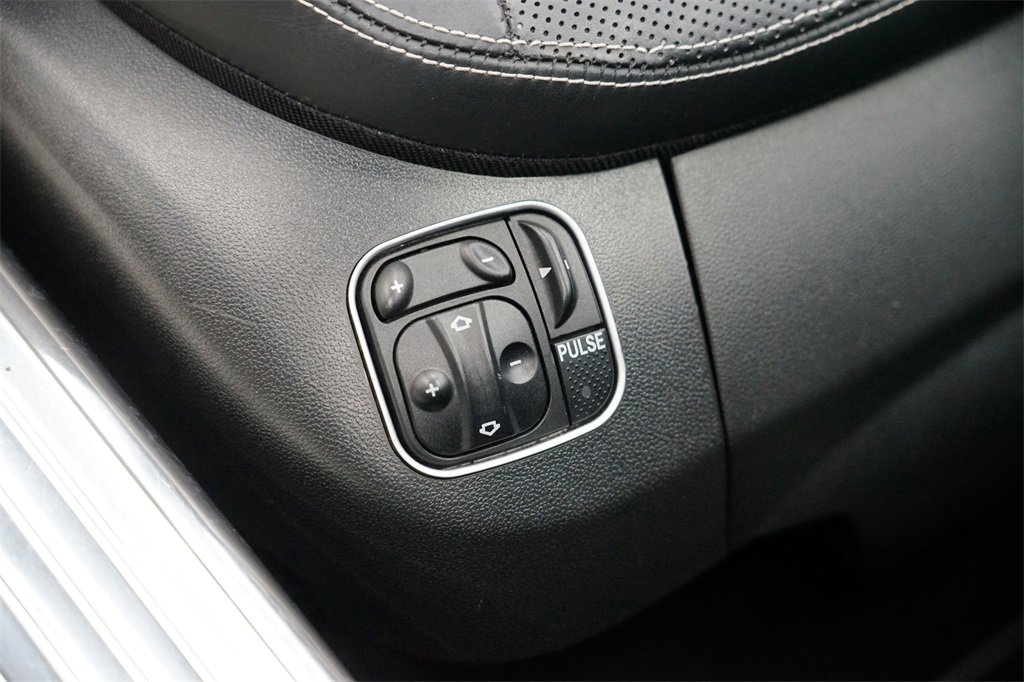 Used 2012 Mercedes-Benz SL 550 image 28