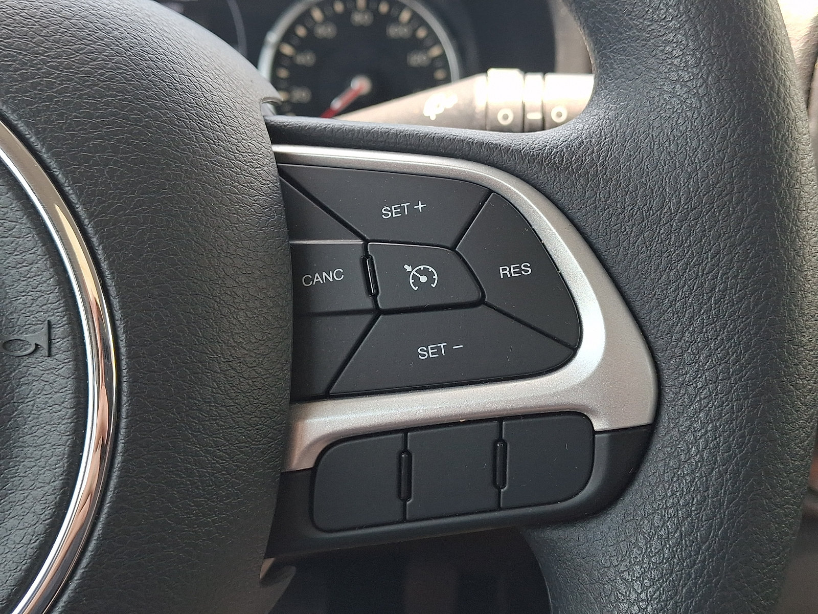 Used 2018 Jeep Renegade Sport w/ Power & Air Group AWD/4WD image 18