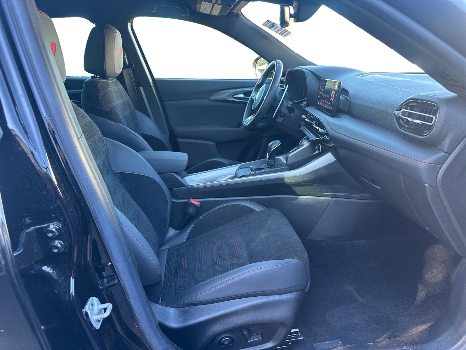 Used 2024 Dodge Hornet R/T image 15