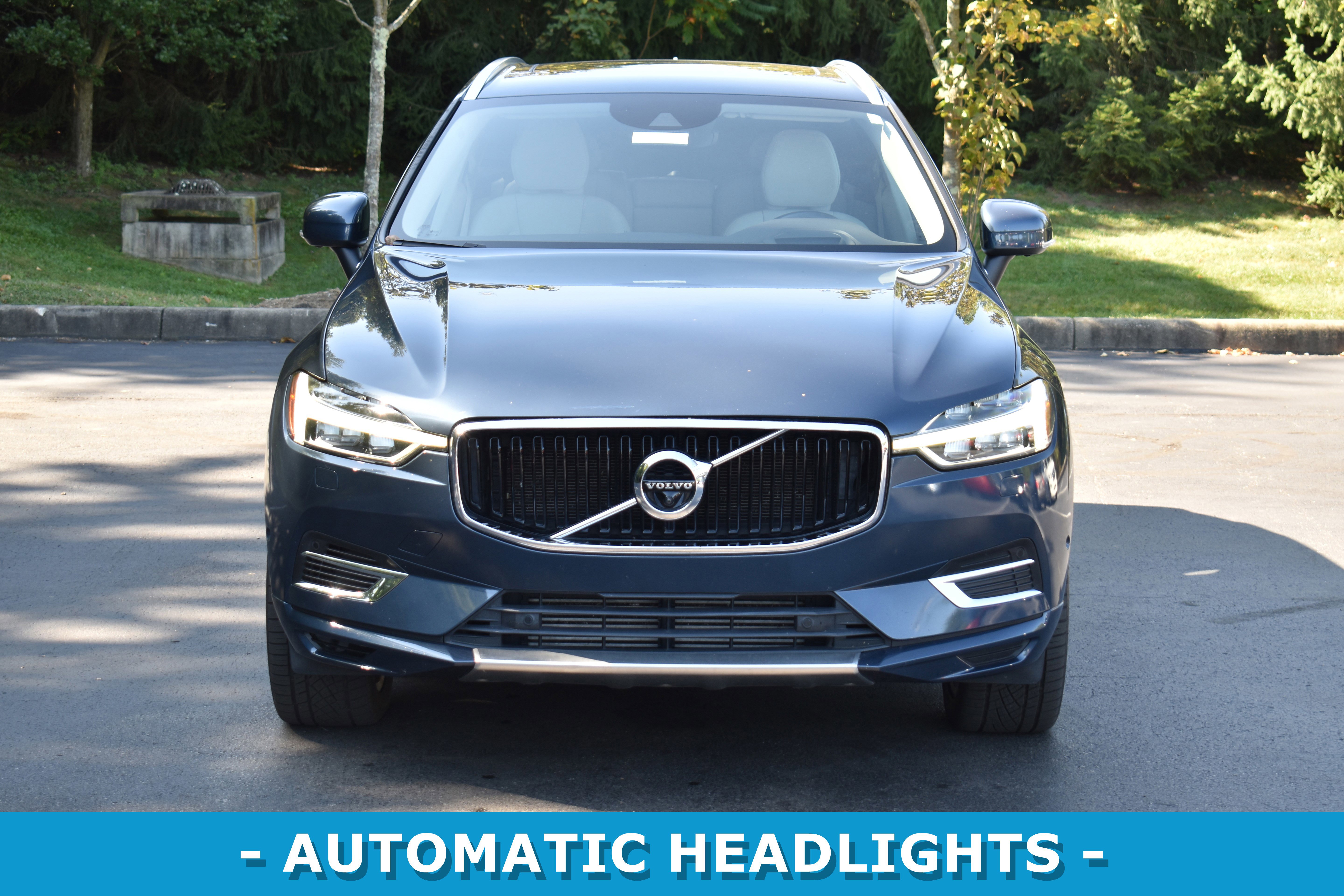 Used 2019 Volvo XC60 T8 Momentum w/ Advanced Package image 2