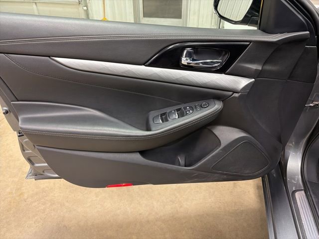 Used 2018 Nissan Maxima 3.5 SV image 13