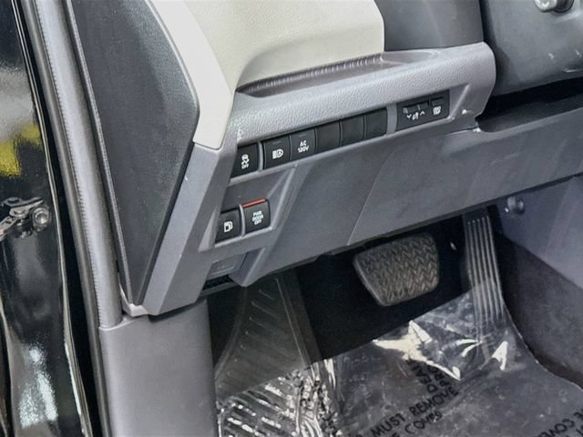 Used 2024 Toyota Sienna Limited AWD/4WD image 10
