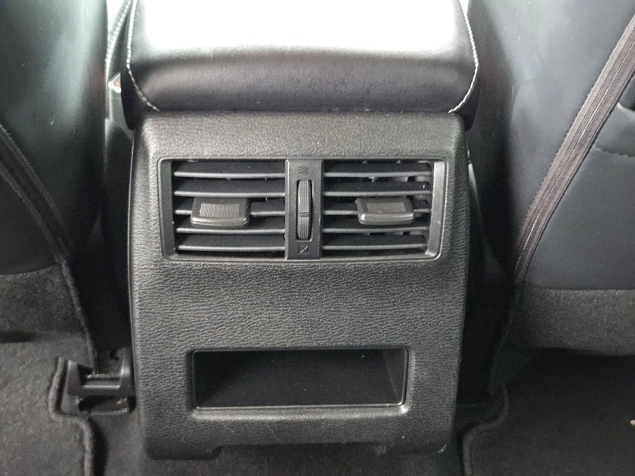 Used 2022 Mitsubishi Outlander SE image 24