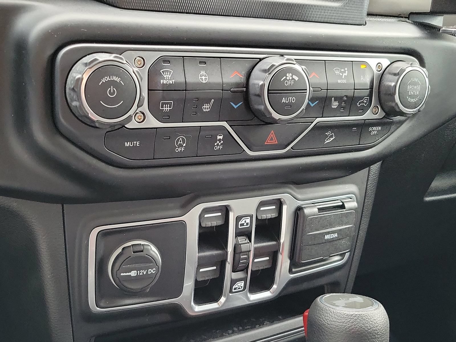Used 2020 Jeep Wrangler Unlimited Sport AWD/4WD image 29