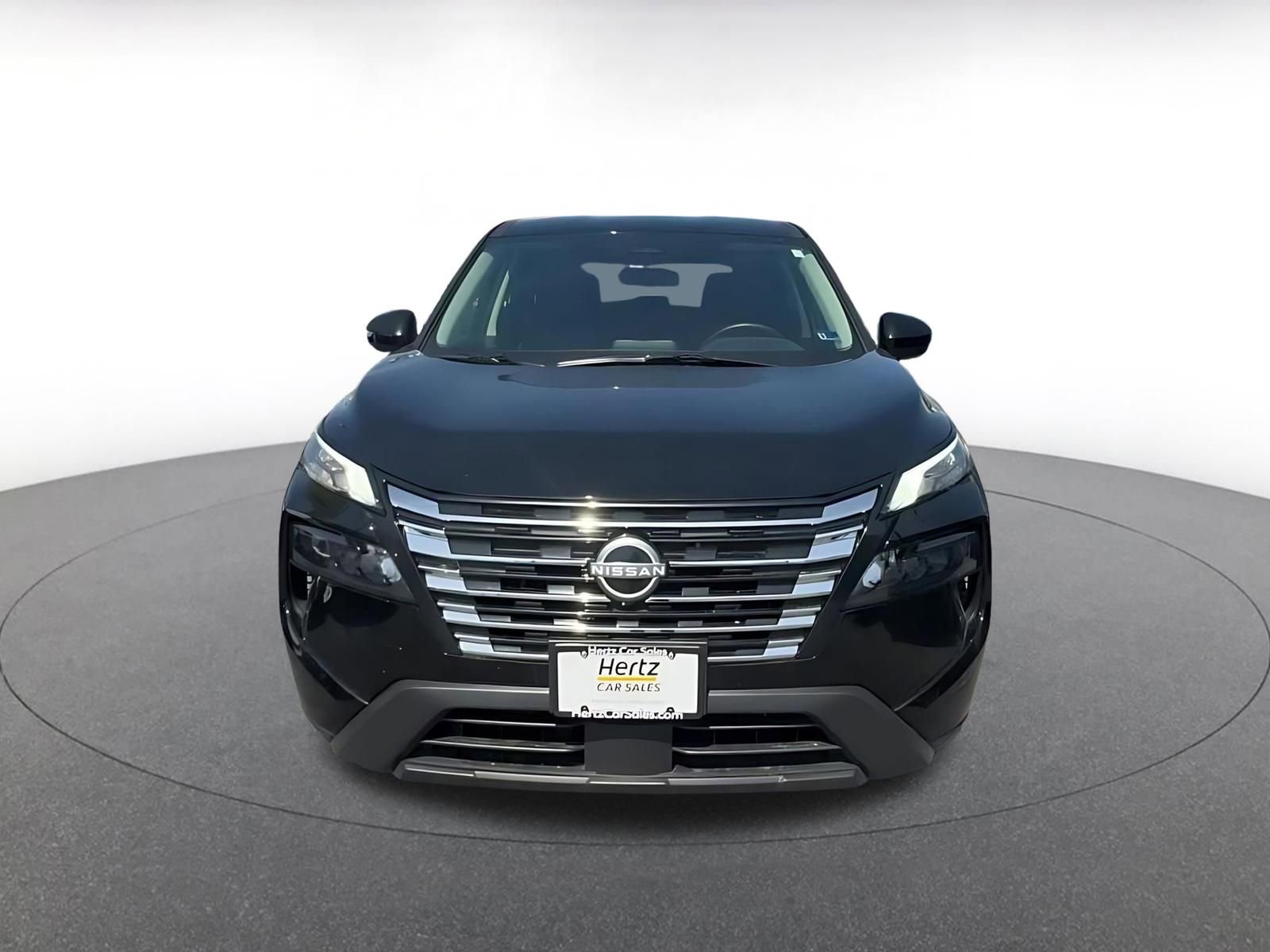 Used 2025 Nissan Rogue SV FWD image 4