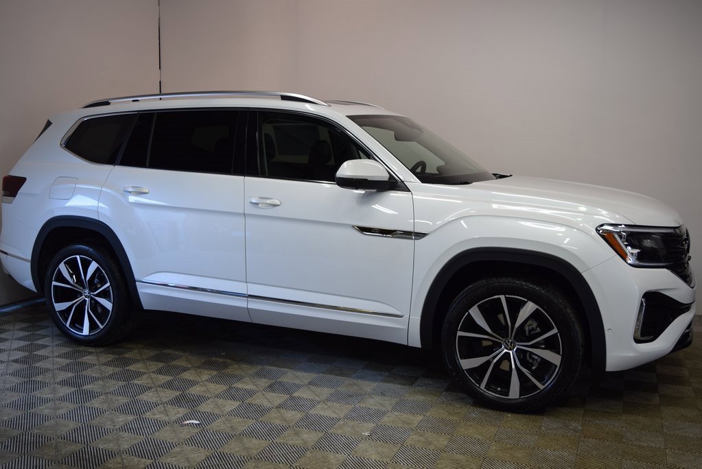 New 2026 Volkswagen Atlas SEL Premium R-Line image 2