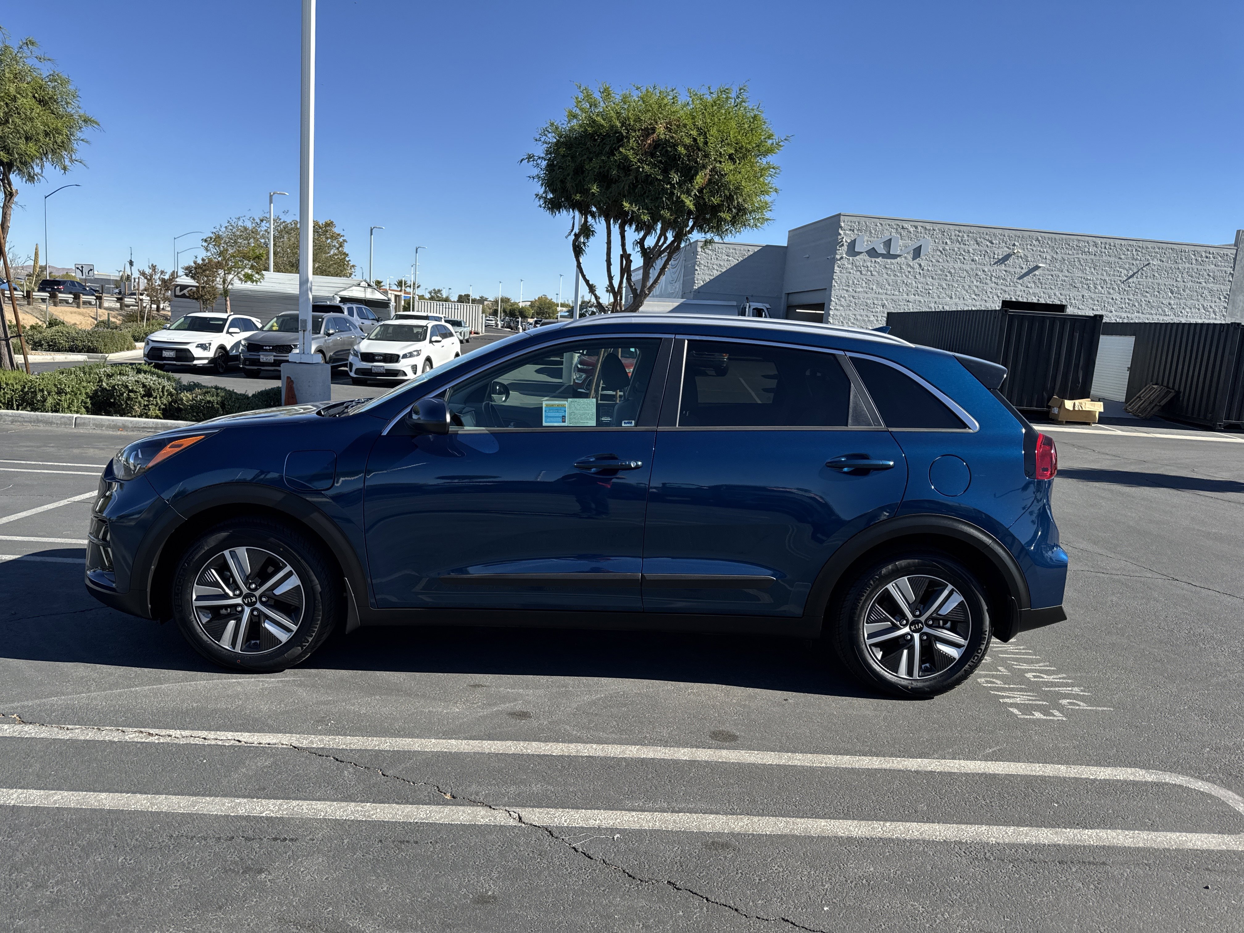 Certified 2020 Kia Niro LXS image 7