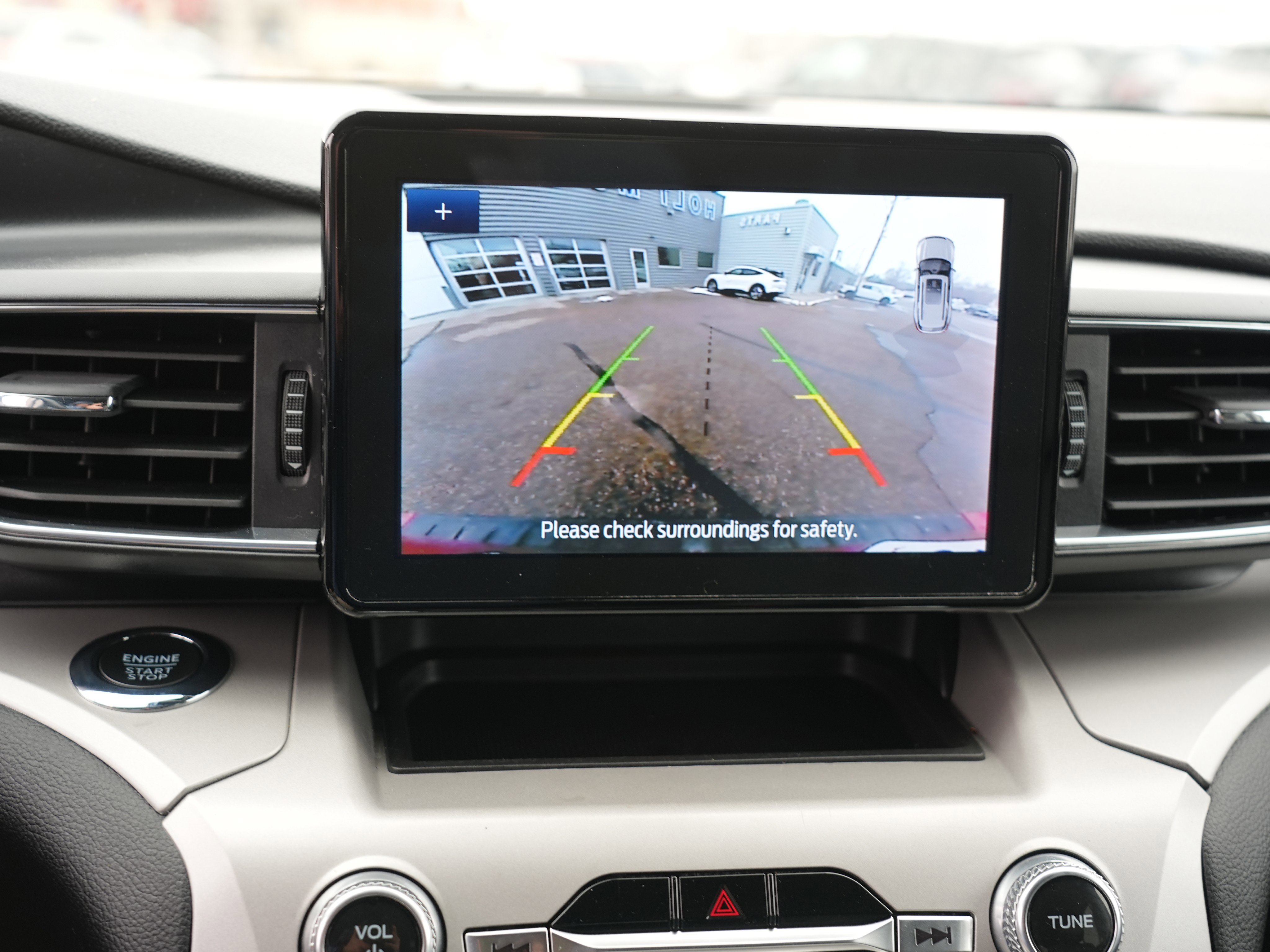 Used 2023 Ford Explorer XLT w/ Equipment Group 202A image 33