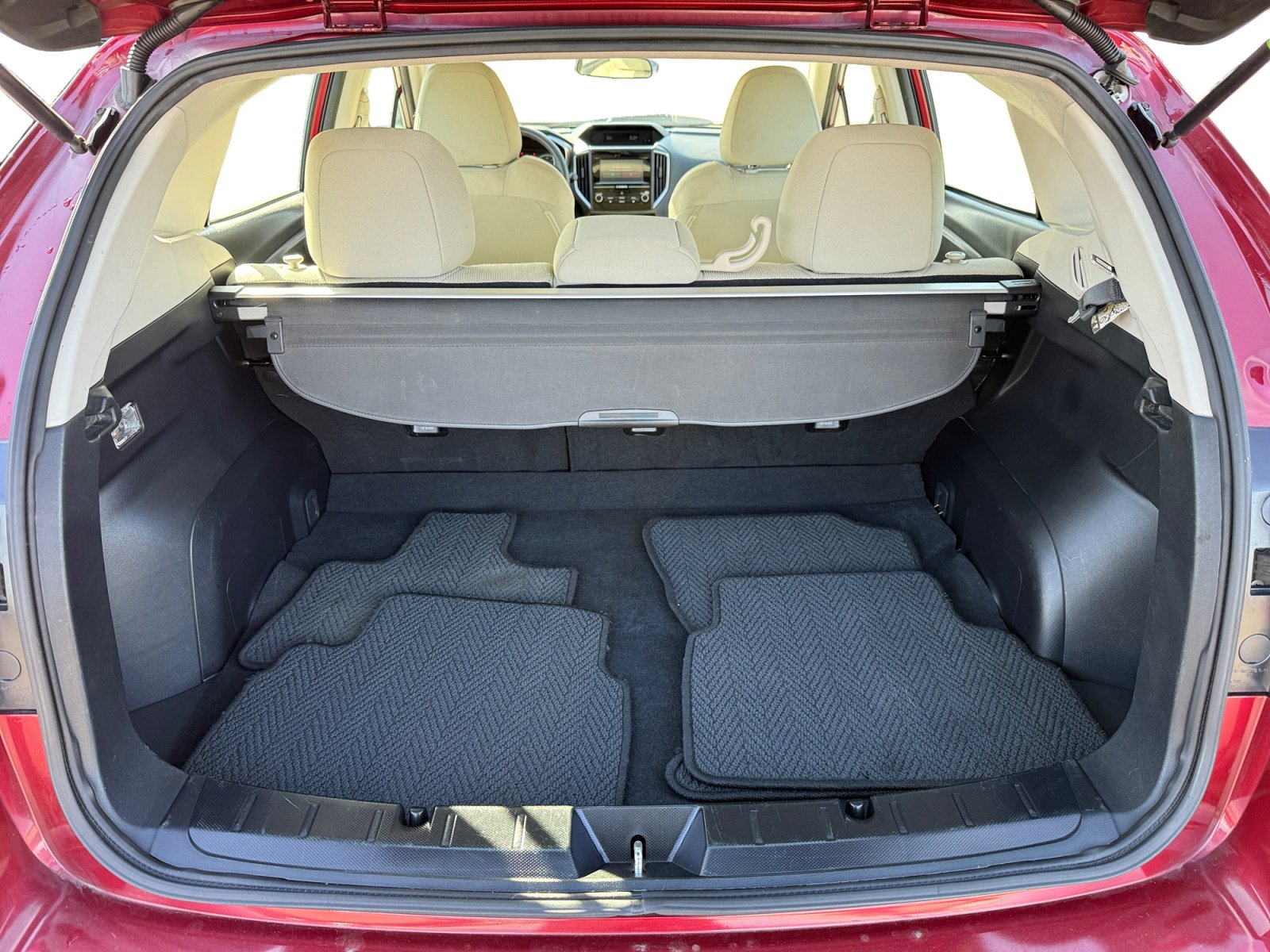 Used 2017 Subaru Impreza 2.0i Premium image 17