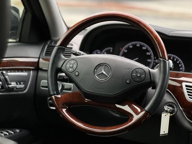 Used 2012 Mercedes-Benz S 550 4MATIC w/ Sport Pkg image 31