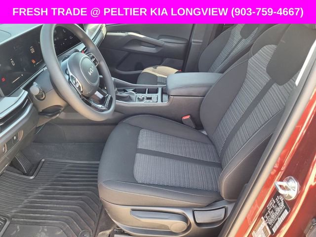 Used 2025 Kia Sorento LX image 14