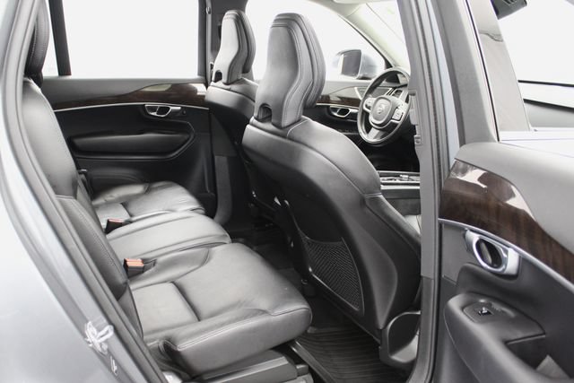 Used 2019 Volvo XC90 T6 Momentum w/ Advanced Package AWD/4WD image 18
