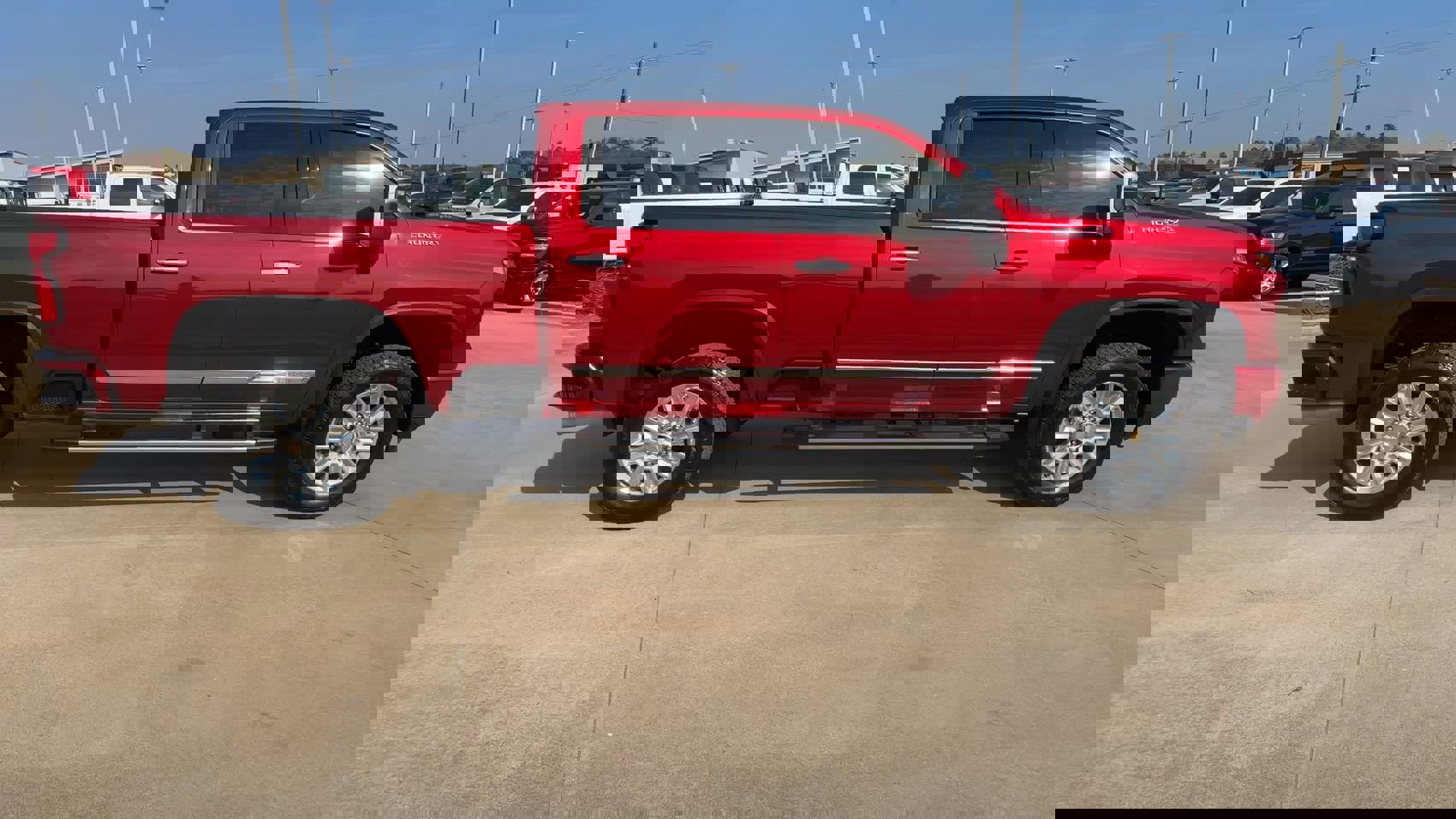 Used 2025 Chevrolet Silverado 2500 High Country w/ High Country Premium Package image 2