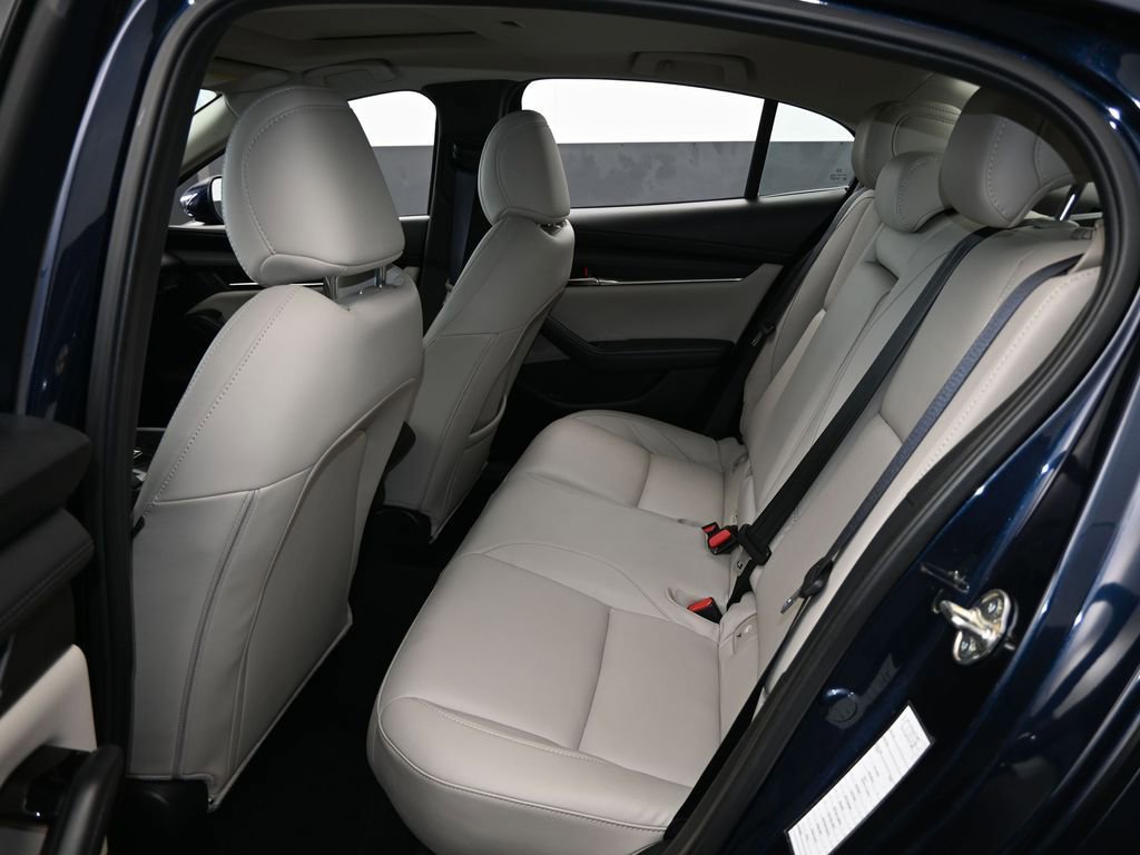 Used 2025 MAZDA MAZDA3 s image 33