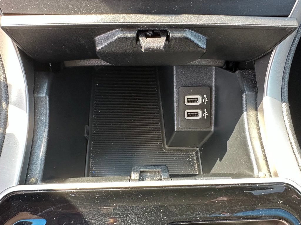 Used 2019 Ford Edge SEL FWD image 26