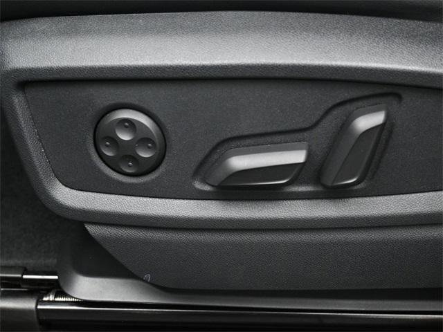 Used 2024 Audi Q5 e Premium Plus w/ Premium Plus Package image 10